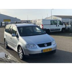 Volkswagen Touran 1.6-16V FSI Athene