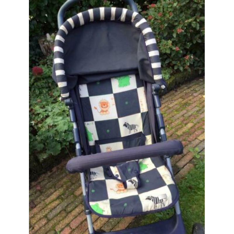 BUGGY(HAUCK) met VOETENSTEUN en ruime BOODSCHAPPENMAND