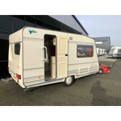 Caravelair Bamba de Luxe 400 EK Langslaper + WC 708kg BJ1995