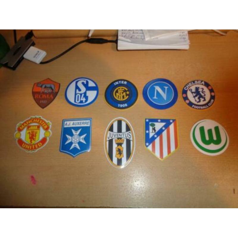50 st PVC Voetbalclub Logo's NIEUW!!!
