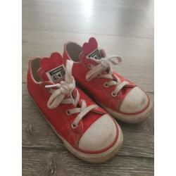 Rode All Stars hartjes maat 25