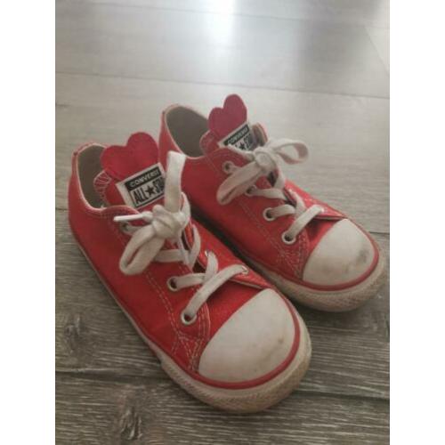 Rode All Stars hartjes maat 25