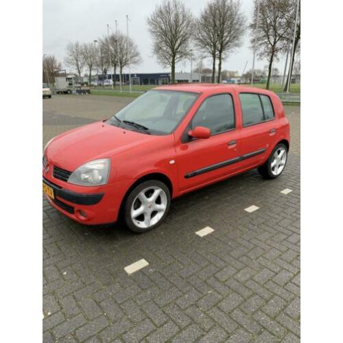 Renault Clio 1.2 55KW Autbas E3 2005 Rood