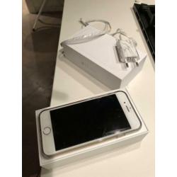 Zeer nette iPhone 6 zilver 64GB