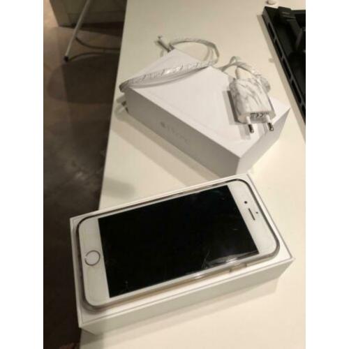 Zeer nette iPhone 6 zilver 64GB