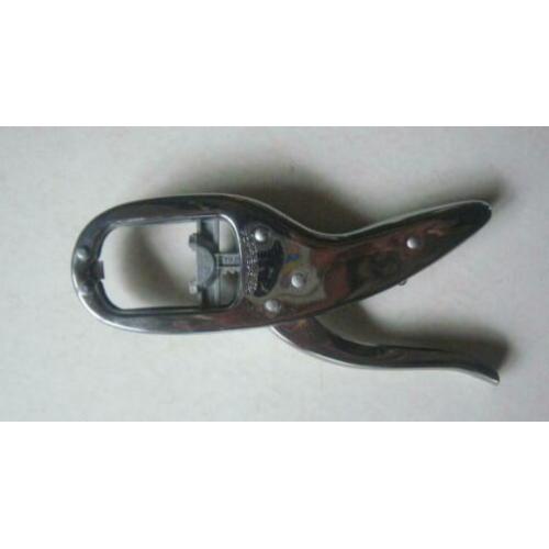 retro vintage chromen crackerjack notenkraker uit 1977 !!