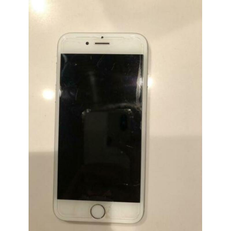 Zeer nette iPhone 6 zilver 64GB