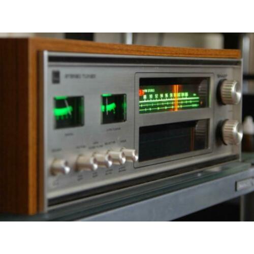 Sharp ST-511H vintage stereo tuner
