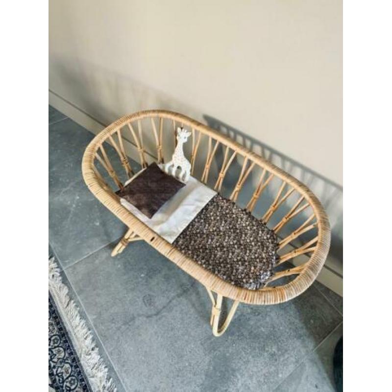 Vintage speelgoed rotan poppenwieg Rohe Noordwolde