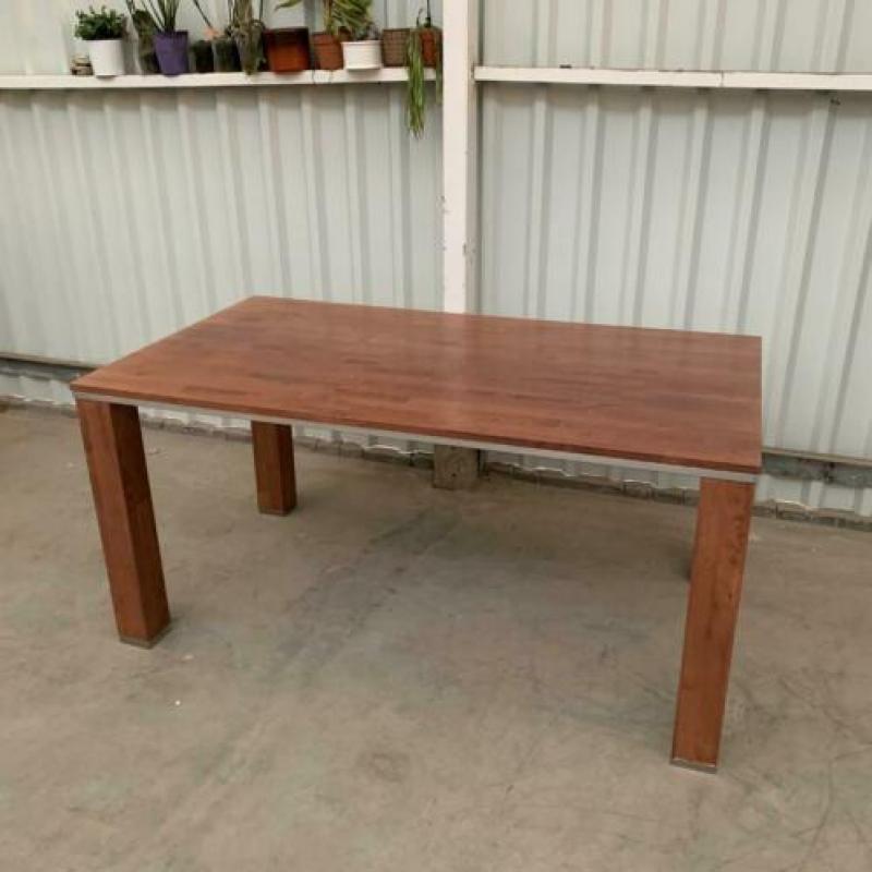 Eettafel Hout Modern