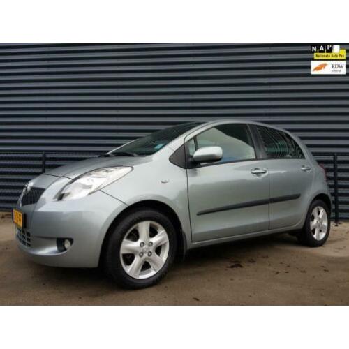 Toyota Yaris 1.3 VVTi Luna MMT | 5-deurs | Automaat