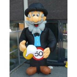 leuke Abraham opblaaspop 3,2 meter hoog met bierpul