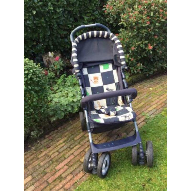 BUGGY(HAUCK) met VOETENSTEUN en ruime BOODSCHAPPENMAND