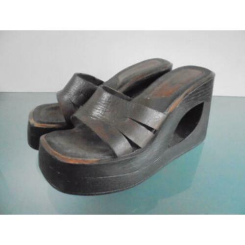 GRATIS VERZENDEN | PLATEAU leren bruine slippers 38