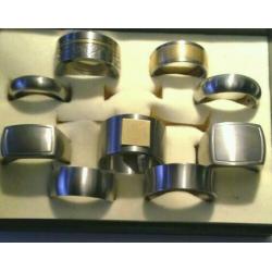 EdelStalen +titanium ringen maten 17 t/m 24. Xen en Dau