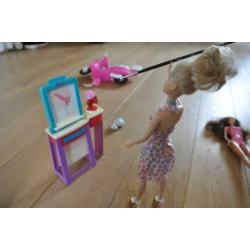 Verzameling poppen (Barbie en andere poppen)