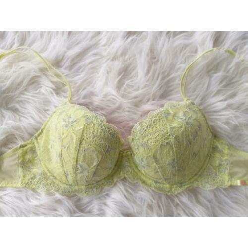 BH met glitters van Victoria Secret maat 32D