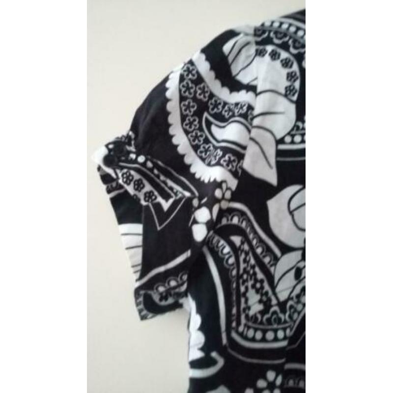 Zwart witte tuniek maat 46/48