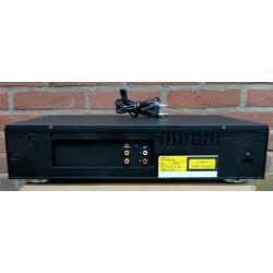 philips CD600,in zeer nette staat en werkt 100%.