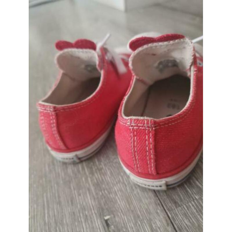 Rode All Stars hartjes maat 25