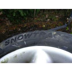 Vredestein winterbanden met aluminium velgen