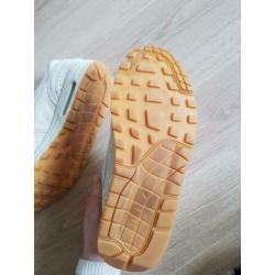 Nike Air Max 1 WMNS Premium Sherpa Pack Birch-Ivory maat 42