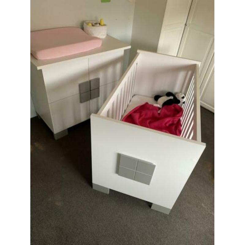 Complete baby kamer en kinderwagen bugaboo cameleon+maxicosi