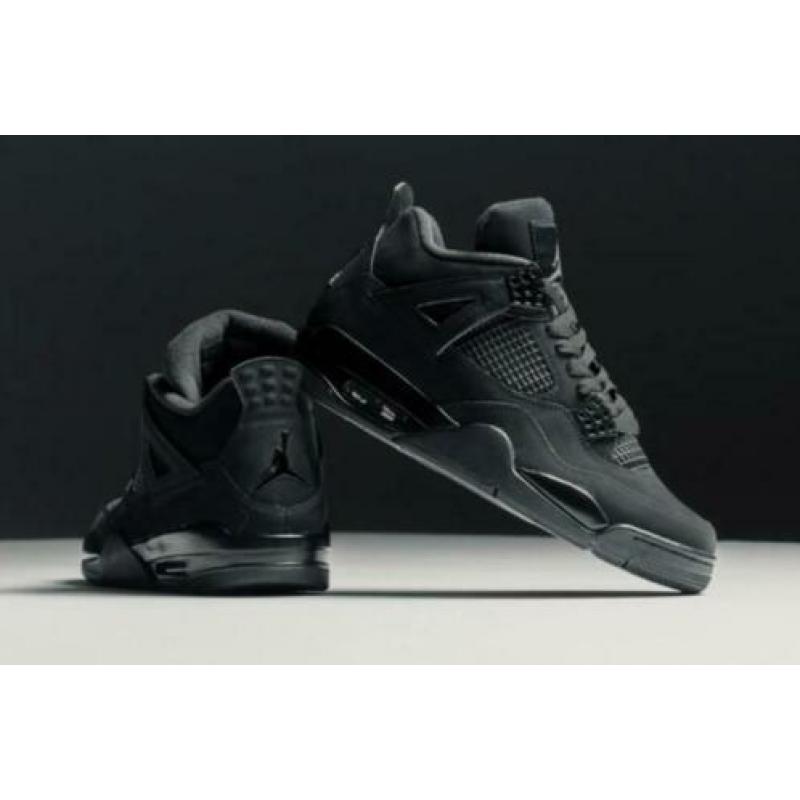 Air Jordan 4 retro Black Cat