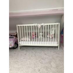 Babyledikant wit ikea