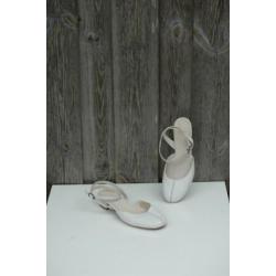 MANFIELD leren witte ballerina's subtiel hakje 39