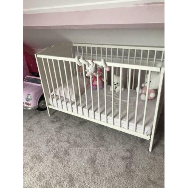 Babyledikant wit ikea