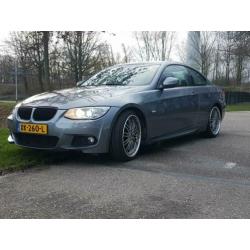 BMW 3-Serie Coupe 2.0 D 320 2010 Grijs high executive