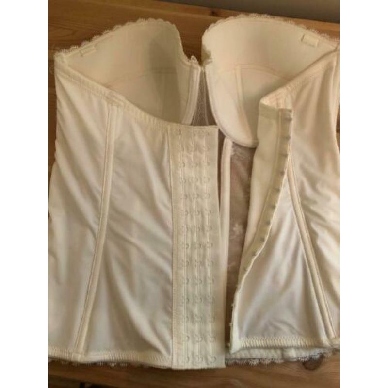 Bruidslingerie / Torselet / Corset merk Marie 80D