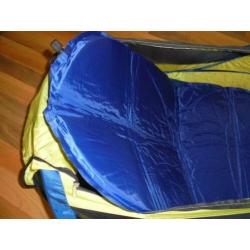 Deryan travel cot baby