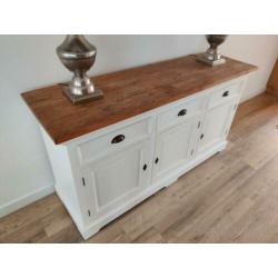 Landelijk dressoir + tv kast + tafel + bijzettafel in goede