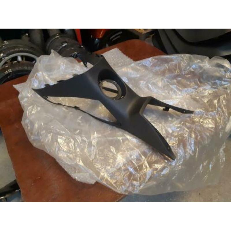 Tankdop kap NIEUW Gilera Runner (midden kap console)