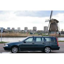 Volvo V70 2.5 Sports-Line Sterk en betrouwbaar