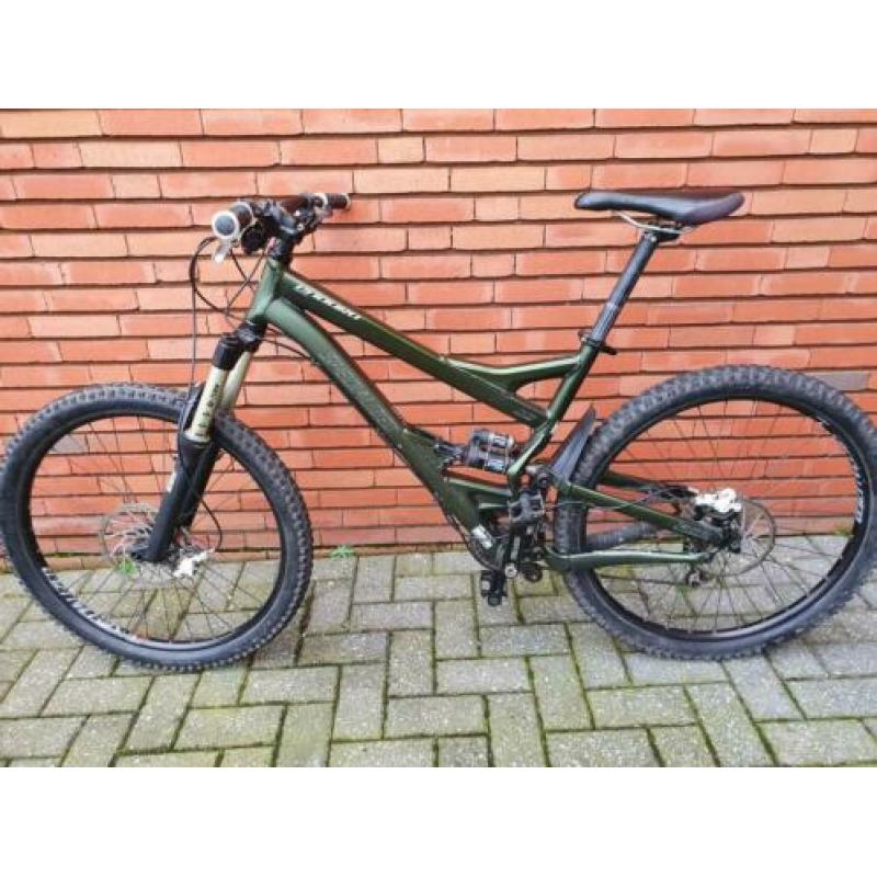 Specialized Enduro Elite 26" full suspension maat L