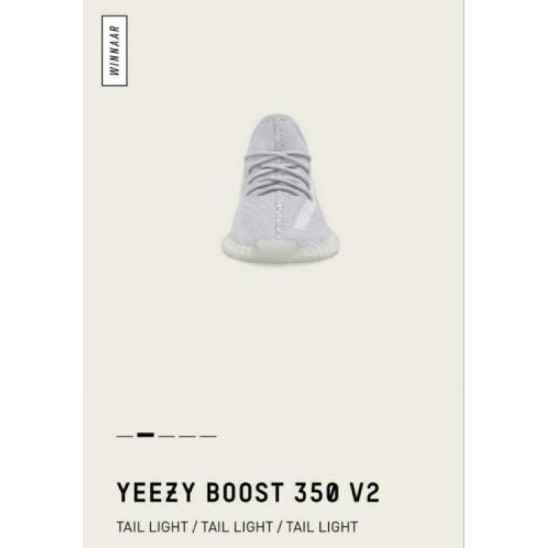 Yeezy Boost 350 V2 Tail Light - maat 42