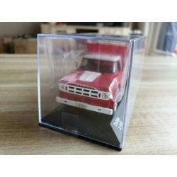 Dodge D 950 rood 1:43 ( whitebox)
