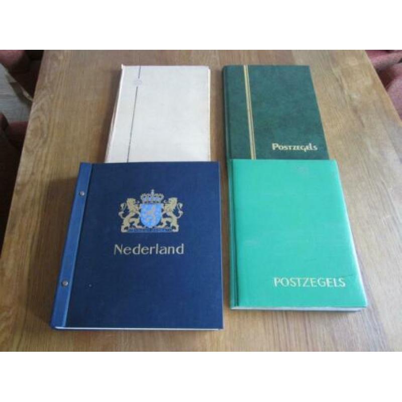 Verzameling en voorraad Nederland in 4 albums