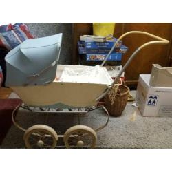 Poppenwagen