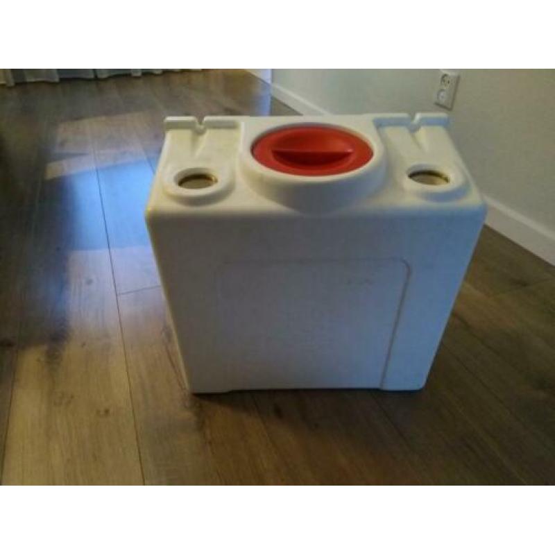 Nieuwe RM 30 liter vuilwatertank voor wandmontage