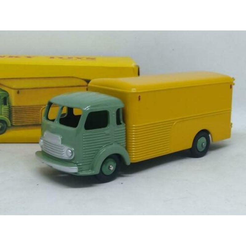 Simca Cargo Dinky toys france atlas Pol