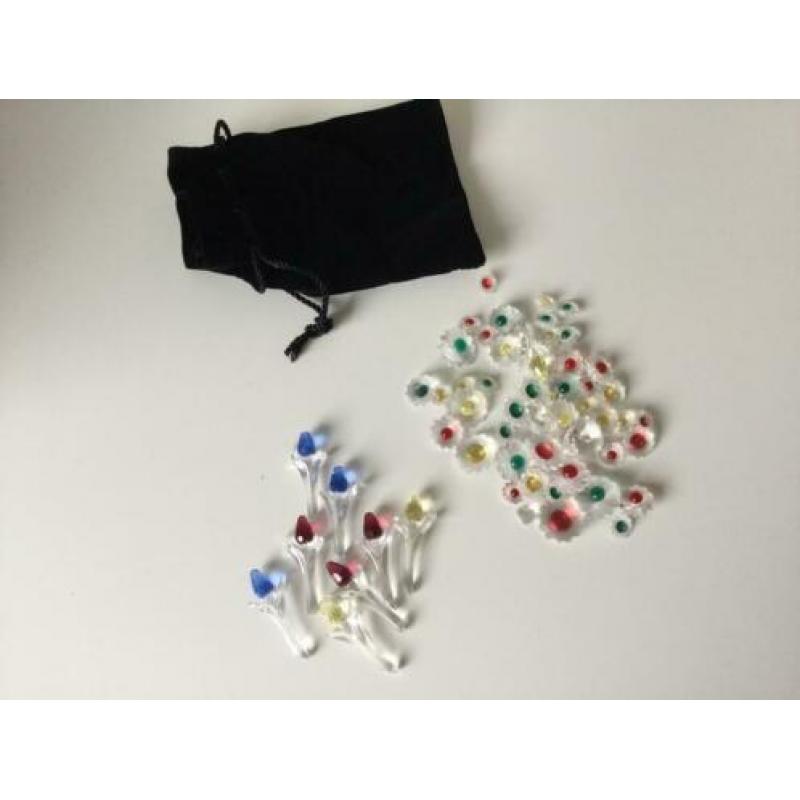 Swarovski schelp en bloemetjes.