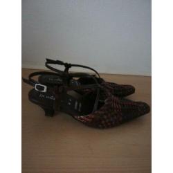 Bruine schoenen met klein hakje van LA Mia, mt 37