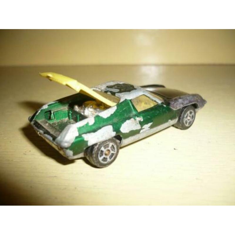 Mie18> oude corgi lotus europa