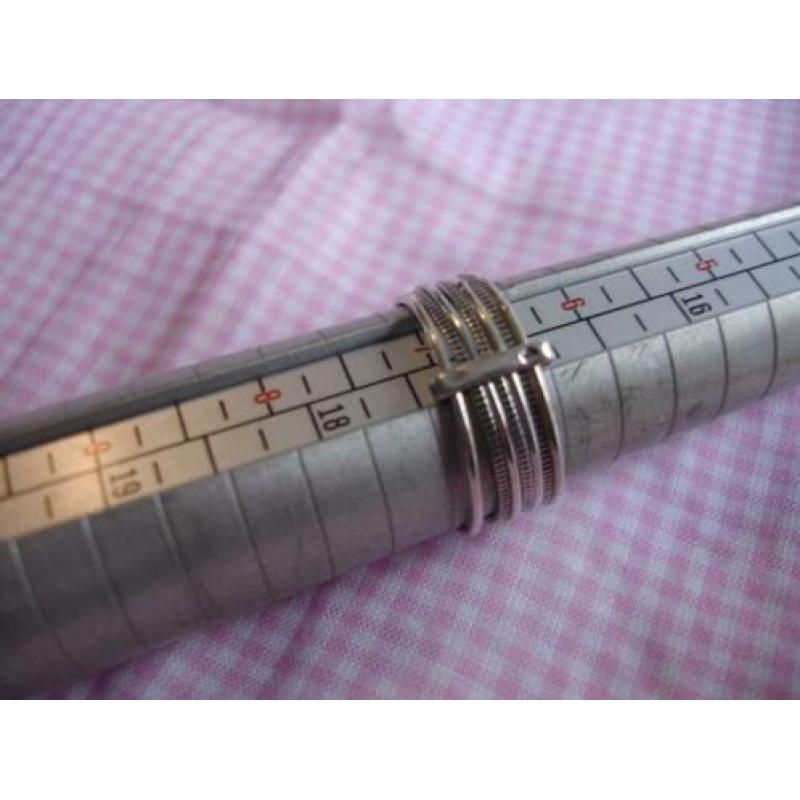 ?€24,50 MOOIE ANTIEKE ZILVEREN RING MT 17 - vcmr