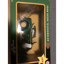 John Deere Telehandler 1:32