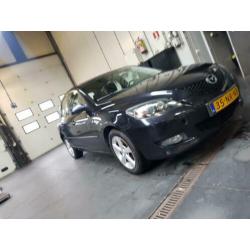Mazda 3 1.6 Hatchback 2004 Zwart